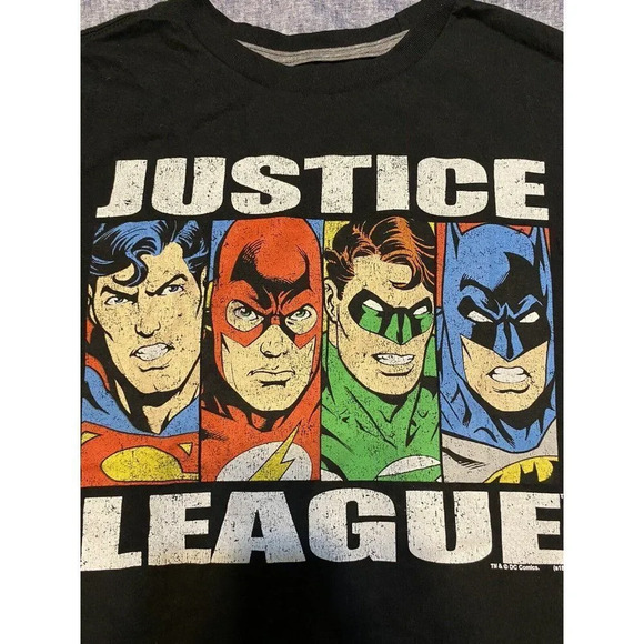OLD NAVY JUSTICE LEAGUE KIDS T SHIRT SIZE MEDIUM VINTAGE GRAPHICS - Picture 2 of 3
